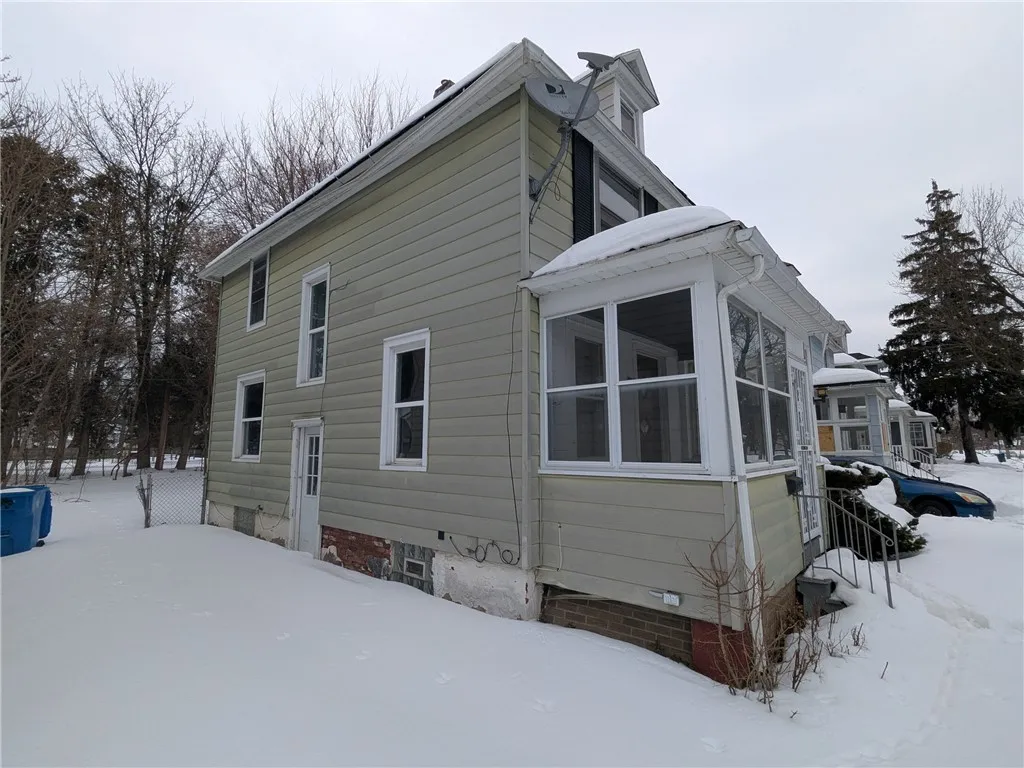 88 Monica Street, Rochester, New York 14619, Rochester, New York 14619, 4 Bedrooms Bedrooms, 5 Rooms Rooms,1 BathroomBathrooms,Residential,For Sale,88 Monica Street, Rochester, New York 14619,0,R1662418