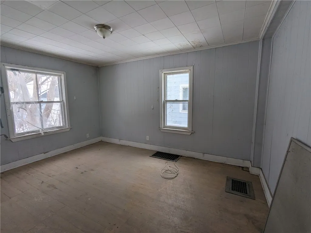 88 Monica Street, Rochester, New York 14619, Rochester, New York 14619, 4 Bedrooms Bedrooms, 5 Rooms Rooms,1 BathroomBathrooms,Residential,For Sale,88 Monica Street, Rochester, New York 14619,0,R1662418