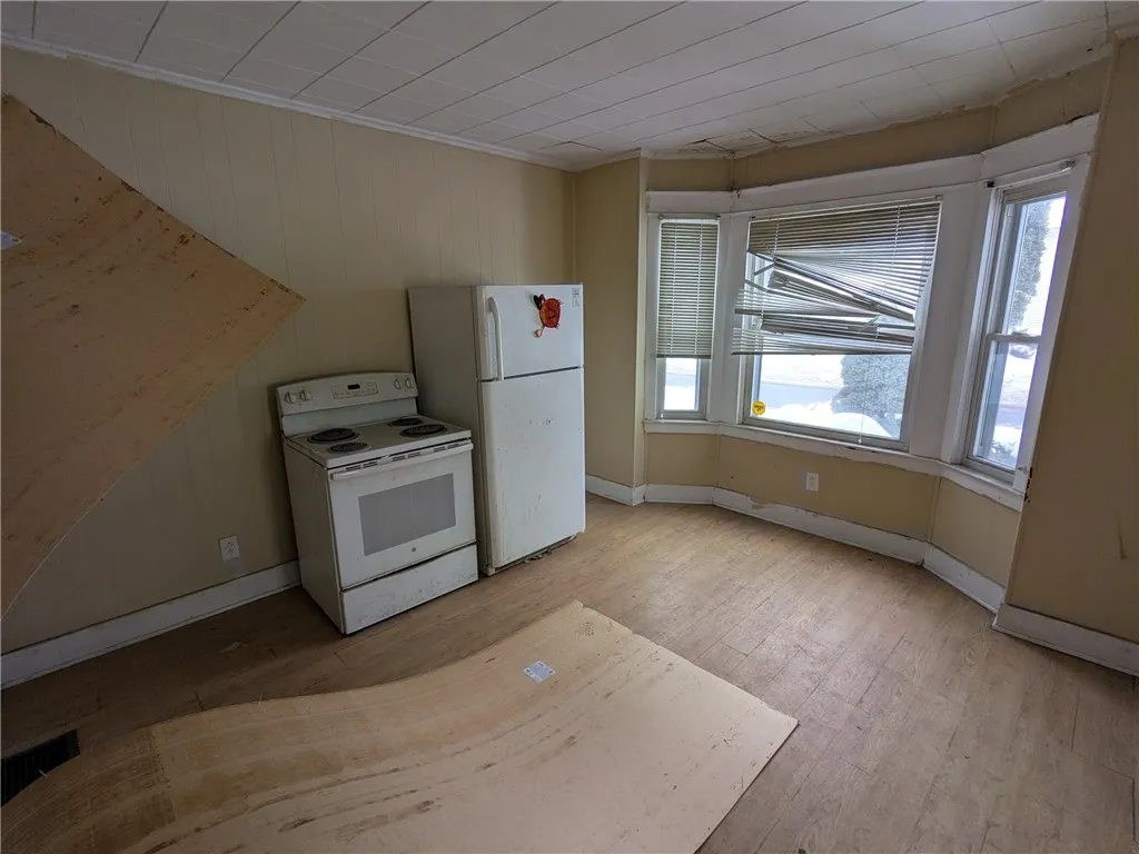 88 Monica Street, Rochester, New York 14619, Rochester, New York 14619, 4 Bedrooms Bedrooms, 5 Rooms Rooms,1 BathroomBathrooms,Residential,For Sale,88 Monica Street, Rochester, New York 14619,0,R1662418