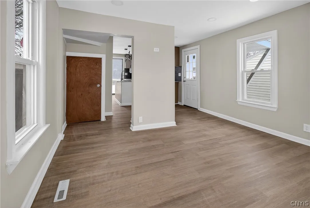 204 East Maple Avenue, East Rochester, New York 14, East Rochester, New York 14445, 2 Bedrooms Bedrooms, 3 Rooms Rooms,1 BathroomBathrooms,Residential,For Sale,204 East Maple Avenue, East Rochester, New York 14,0,S1663477