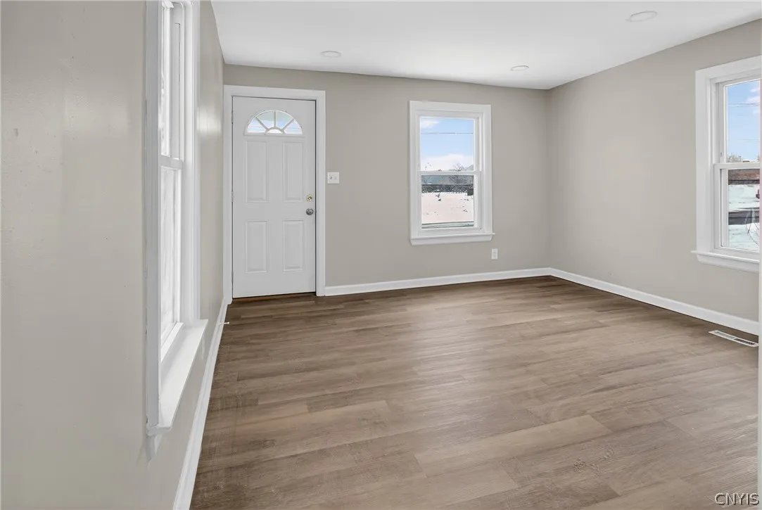 204 East Maple Avenue, East Rochester, New York 14, East Rochester, New York 14445, 2 Bedrooms Bedrooms, 3 Rooms Rooms,1 BathroomBathrooms,Residential,For Sale,204 East Maple Avenue, East Rochester, New York 14,0,S1663477