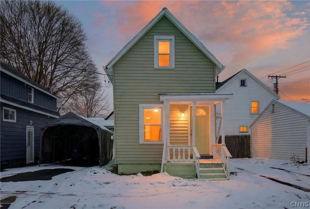 204 East Maple Avenue, East Rochester, New York 14, East Rochester, New York 14445, 2 Bedrooms Bedrooms, 3 Rooms Rooms,1 BathroomBathrooms,Residential,For Sale,204 East Maple Avenue, East Rochester, New York 14,0,S1663477