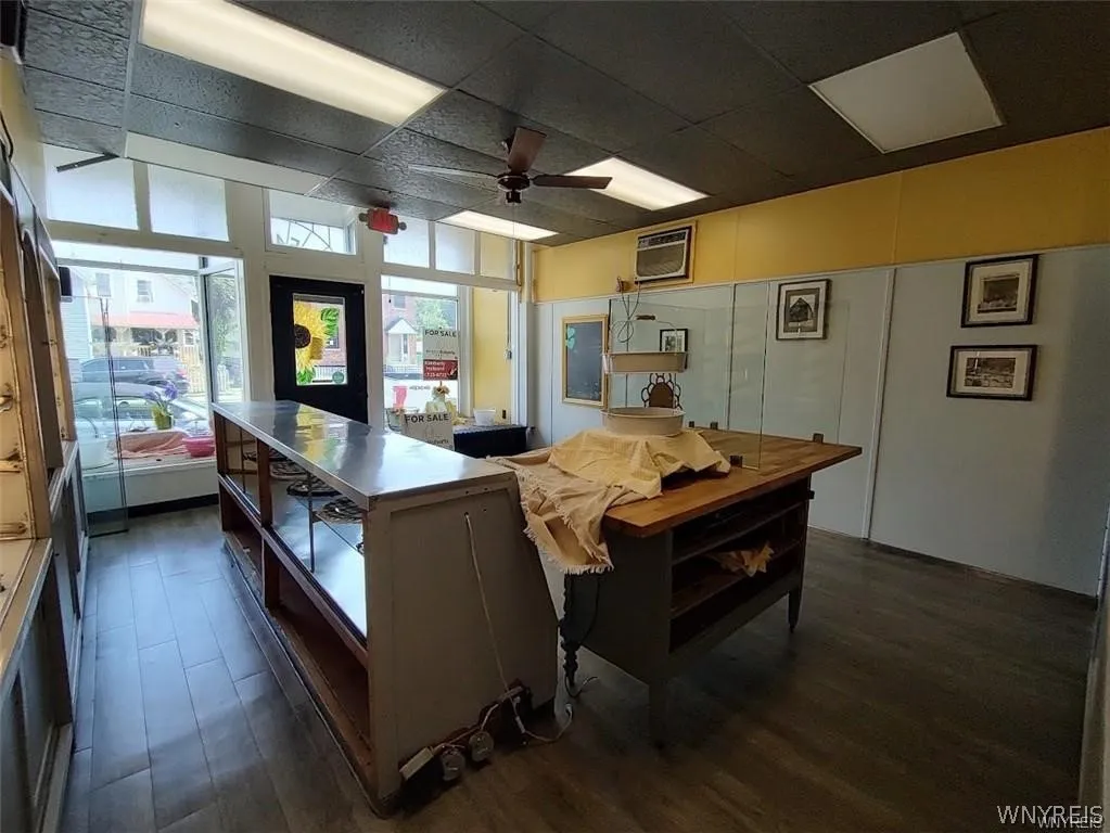 543 South Park Avenue, Buffalo, New York 14204, Buffalo, New York 14204, 5 Rooms Rooms,Commercial Sale,For Sale,543 South Park Avenue, Buffalo, New York 14204,0,B1663792