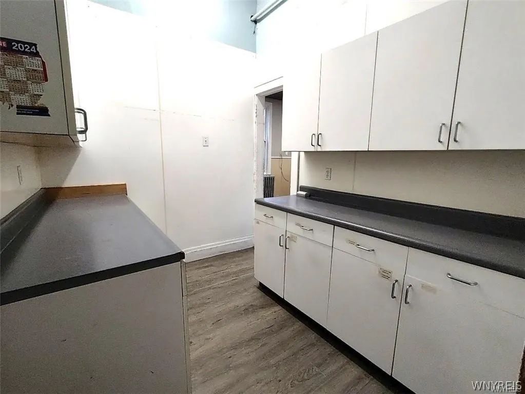 543 South Park Avenue, Buffalo, New York 14204, Buffalo, New York 14204, 5 Rooms Rooms,Commercial Sale,For Sale,543 South Park Avenue, Buffalo, New York 14204,0,B1663792