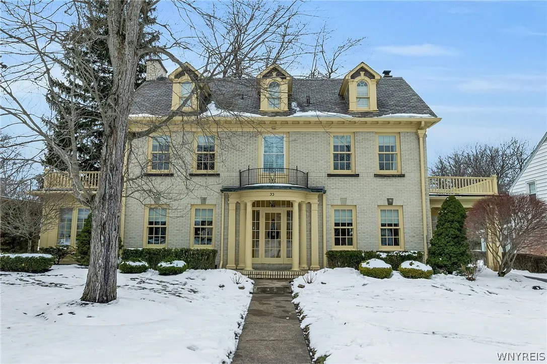 33 Ruskin Road, Amherst, New York 14226, Amherst, New York 14226, 4 Bedrooms Bedrooms, 8 Rooms Rooms,2 BathroomsBathrooms,Residential,For Sale,33 Ruskin Road, Amherst, New York 14226,0,B1662216