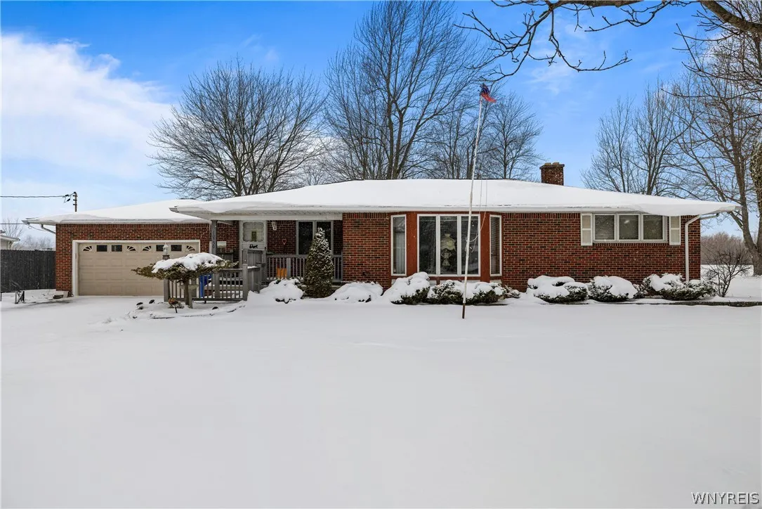 10250 Transit Road, Amherst, New York 14051, Amherst, New York 14051, 3 Bedrooms Bedrooms, 6 Rooms Rooms,2 BathroomsBathrooms,Residential,Closed,10250 Transit Road, Amherst, New York 14051,0,B1664525
