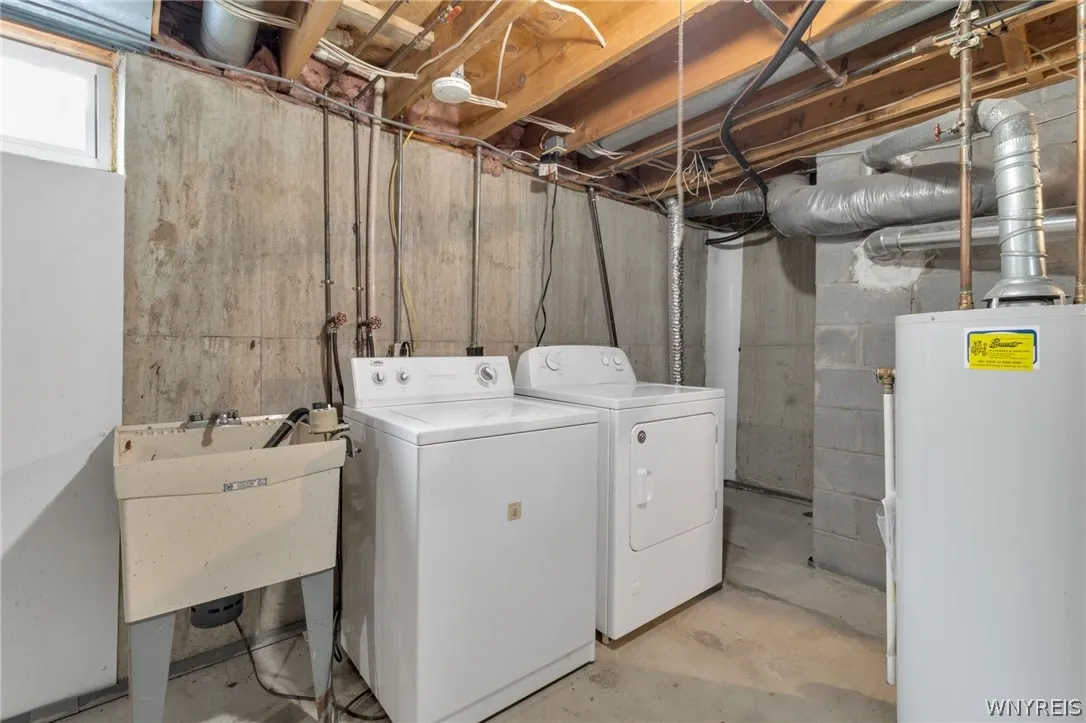 215 Wedgewood Drive, Amherst, New York 14221, Amherst, New York 14221, 3 Bedrooms Bedrooms, 8 Rooms Rooms,2 BathroomsBathrooms,Residential,For Sale,215 Wedgewood Drive, Amherst, New York 14221,0,B1664462