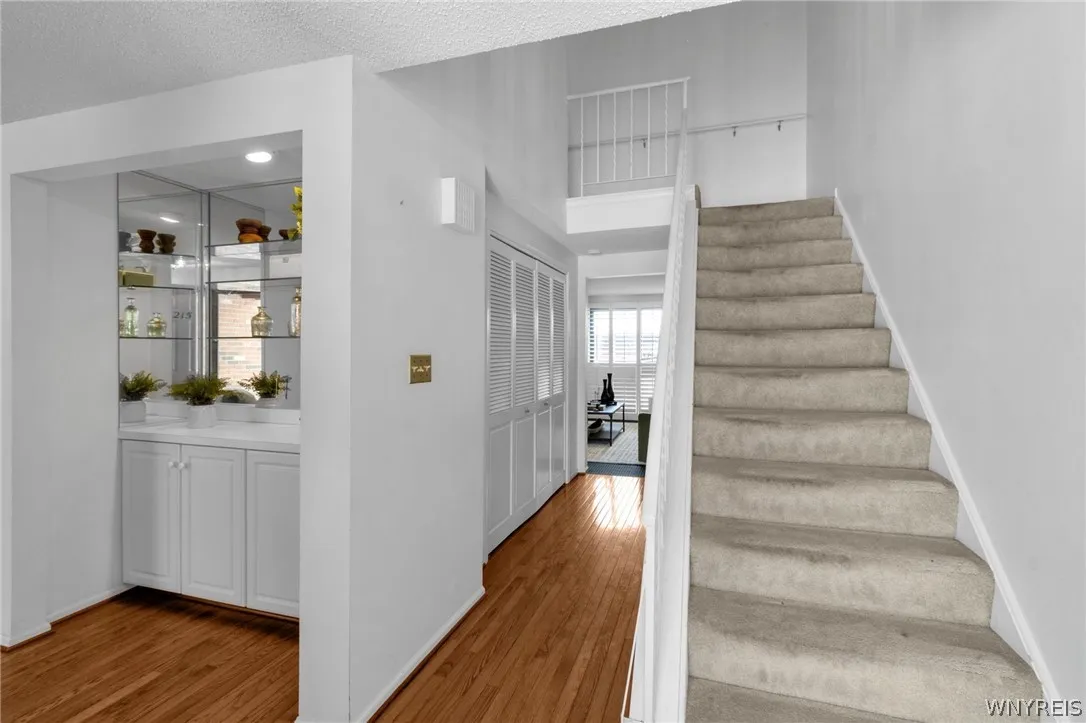 215 Wedgewood Drive, Amherst, New York 14221, Amherst, New York 14221, 3 Bedrooms Bedrooms, 8 Rooms Rooms,2 BathroomsBathrooms,Residential,For Sale,215 Wedgewood Drive, Amherst, New York 14221,0,B1664462