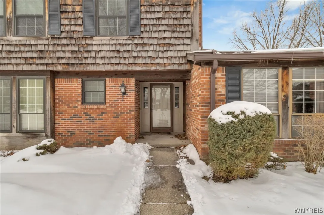215 Wedgewood Drive, Amherst, New York 14221, Amherst, New York 14221, 3 Bedrooms Bedrooms, 8 Rooms Rooms,2 BathroomsBathrooms,Residential,For Sale,215 Wedgewood Drive, Amherst, New York 14221,0,B1664462