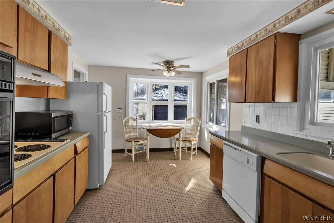 29 Danebrock Drive, Amherst, New York 14226, Amherst, New York 14226, 3 Bedrooms Bedrooms, 5 Rooms Rooms,2 BathroomsBathrooms,Residential,For Sale,29 Danebrock Drive, Amherst, New York 14226,0,B1664397