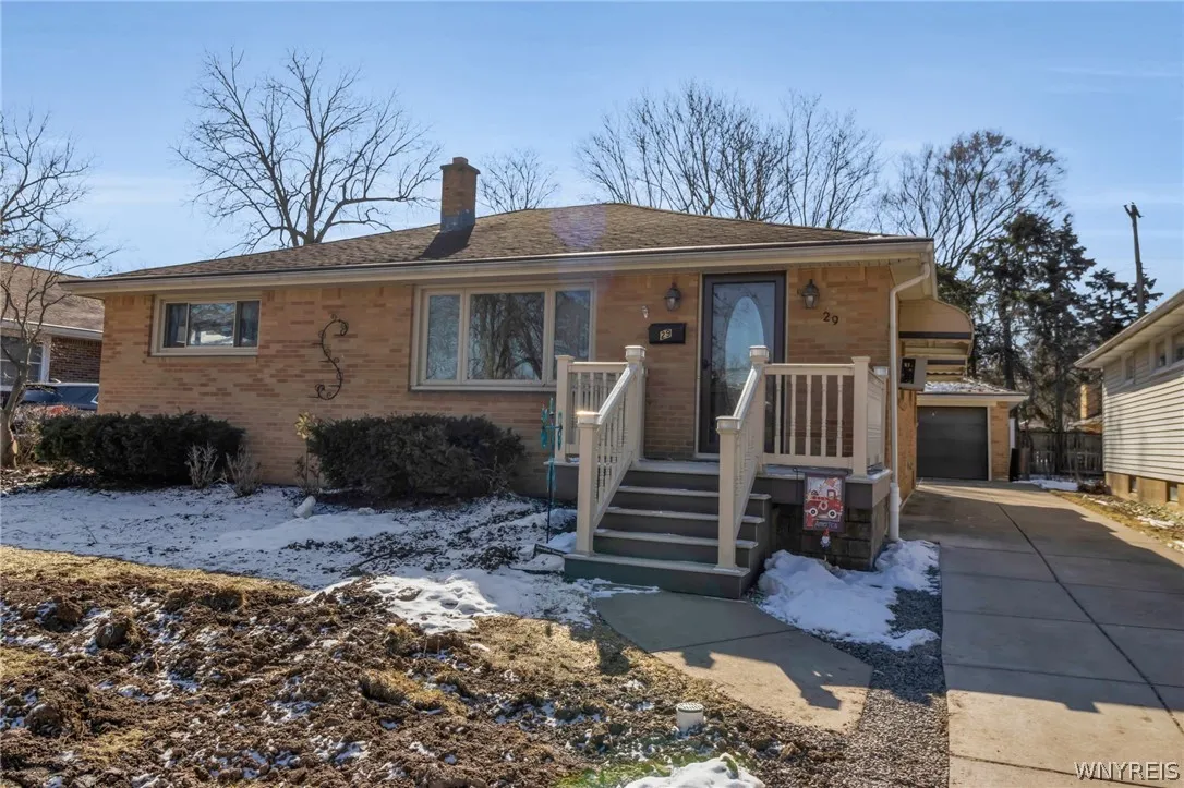 29 Danebrock Drive, Amherst, New York 14226, Amherst, New York 14226, 3 Bedrooms Bedrooms, 5 Rooms Rooms,2 BathroomsBathrooms,Residential,For Sale,29 Danebrock Drive, Amherst, New York 14226,0,B1664397