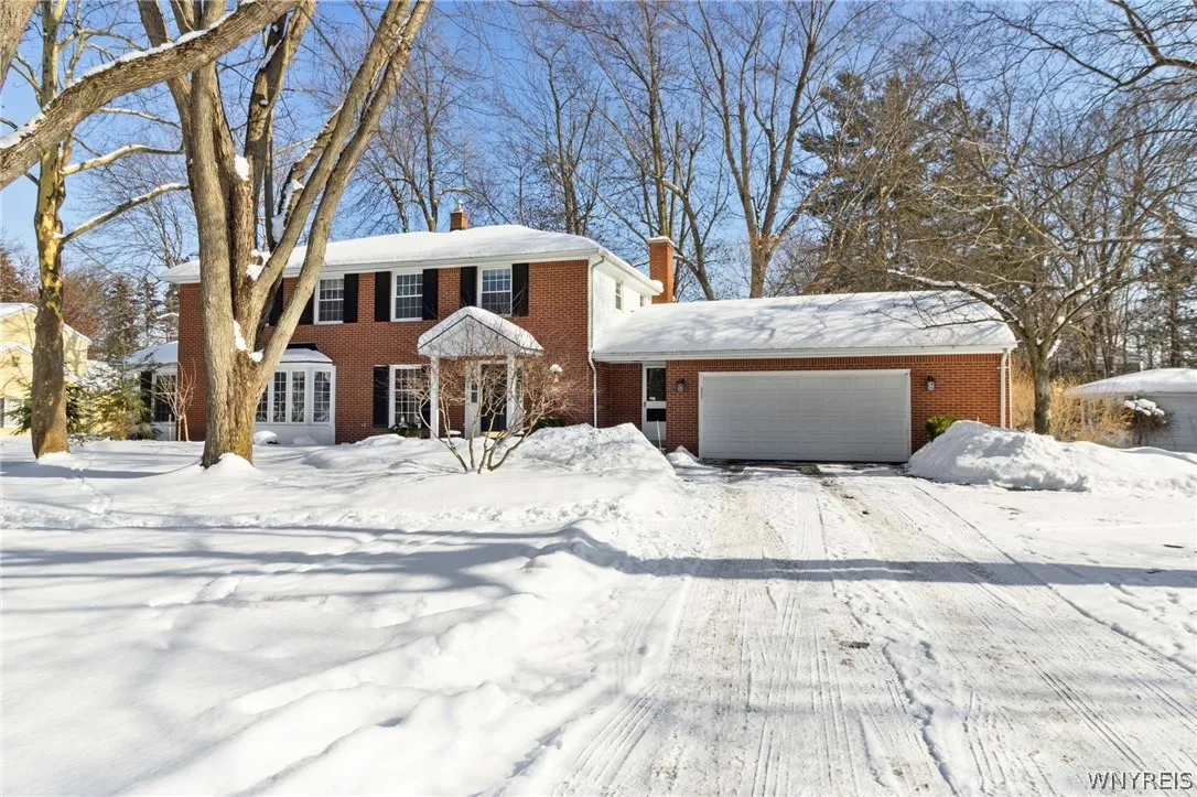 125 Briarhill Road, Amherst, New York 14221, Amherst, New York 14221, 4 Bedrooms Bedrooms, 11 Rooms Rooms,2 BathroomsBathrooms,Residential,For Sale,125 Briarhill Road, Amherst, New York 14221,0,B1664772