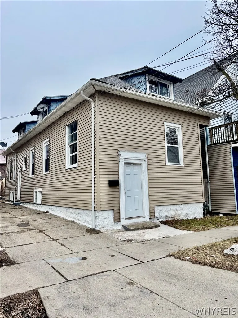 486 Leroy Avenue, Buffalo, New York 14215, Buffalo, New York 14215, 4 Bedrooms Bedrooms, 7 Rooms Rooms,2 BathroomsBathrooms,Residential,For Sale,486 Leroy Avenue, Buffalo, New York 14215,0,B1664654