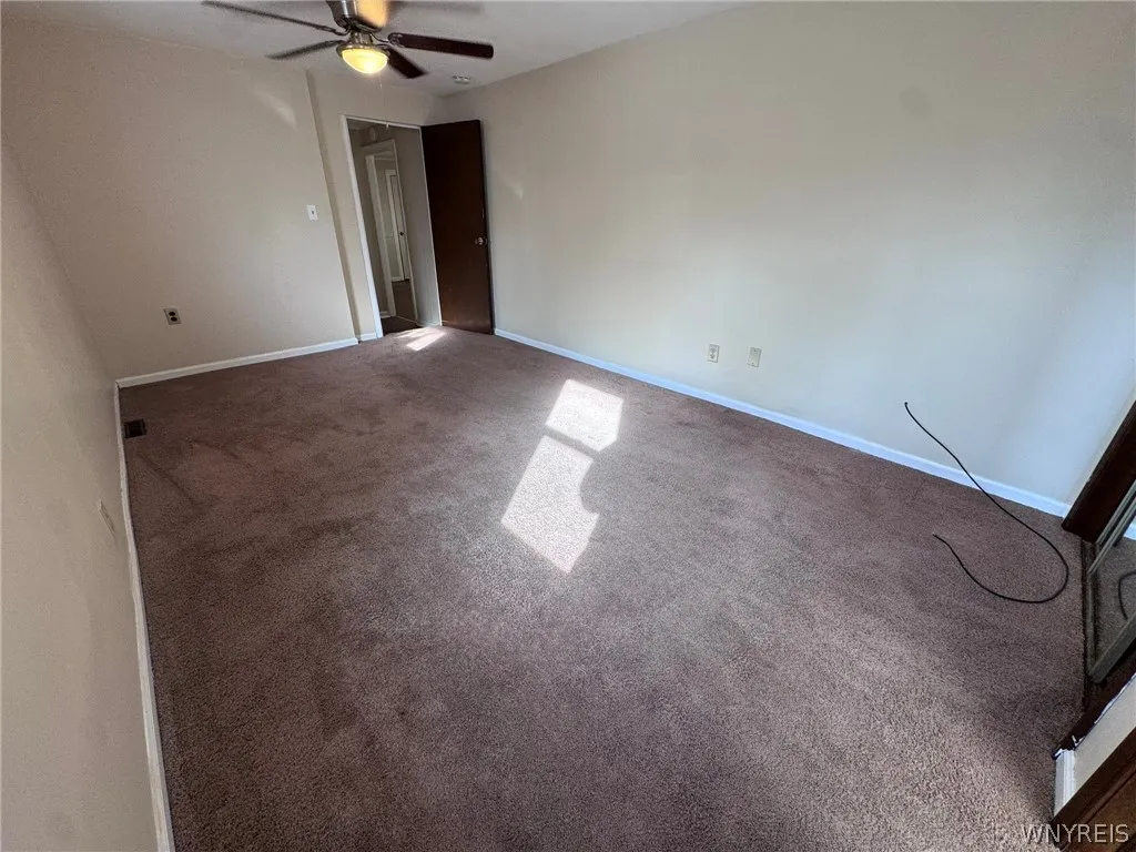 10761 Main Street 2, Clarence, New York 14031, Clarence, New York 14031, 1 Bedroom Bedrooms, 4 Rooms Rooms,1 BathroomBathrooms,Residential Lease,For Rent,10761 Main Street 2, Clarence, New York 14031,0,B1664831