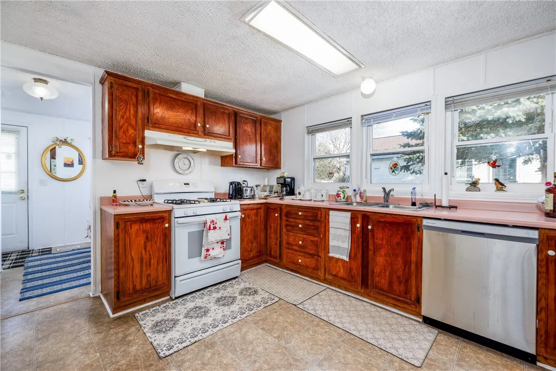 6397 Lambert Street B085, Victor, New York 14564, Victor, New York 14564, 3 Bedrooms Bedrooms, 7 Rooms Rooms,2 BathroomsBathrooms,Residential,For Sale,6397 Lambert Street B085, Victor, New York 14564,0,R1664427