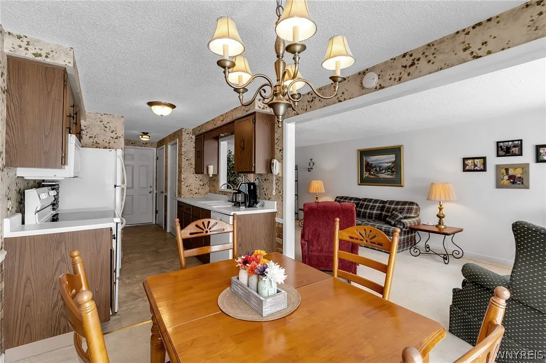 208 Harrogate, Amherst, New York 14221, Amherst, New York 14221, 3 Bedrooms Bedrooms, 8 Rooms Rooms,2 BathroomsBathrooms,Residential,For Sale,208 Harrogate, Amherst, New York 14221,0,B1662656