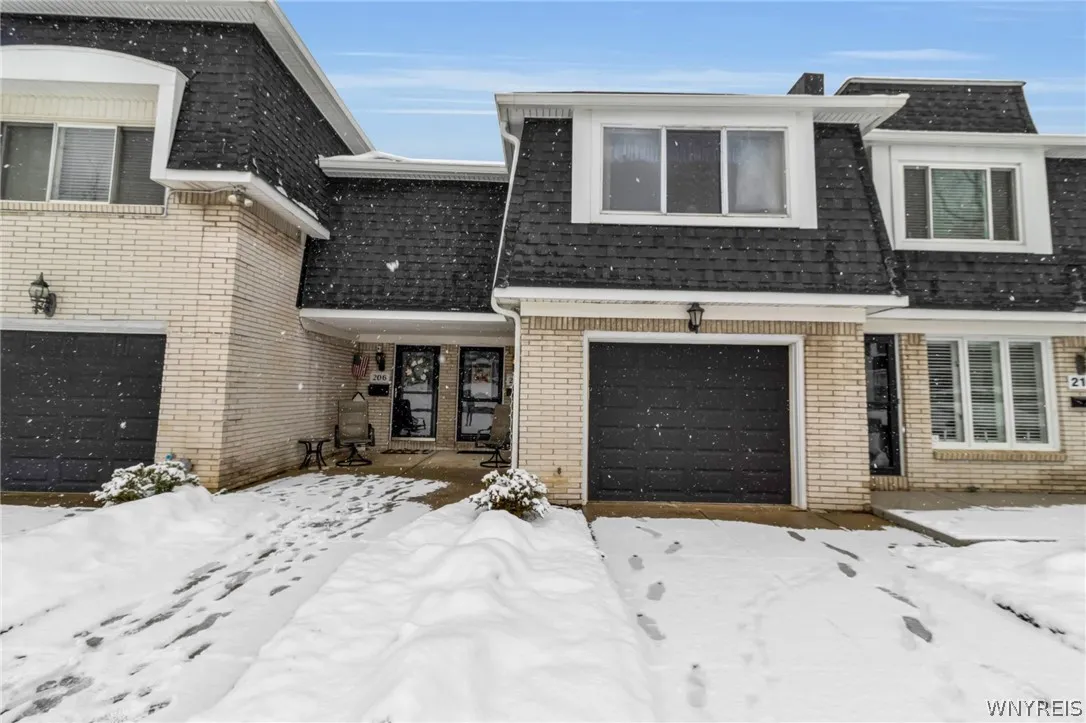 208 Harrogate, Amherst, New York 14221, Amherst, New York 14221, 3 Bedrooms Bedrooms, 8 Rooms Rooms,2 BathroomsBathrooms,Residential,For Sale,208 Harrogate, Amherst, New York 14221,0,B1662656