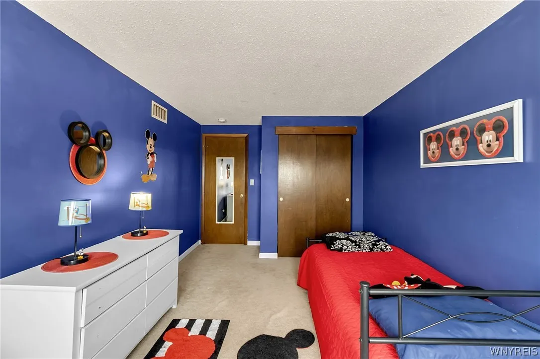 208 Harrogate, Amherst, New York 14221, Amherst, New York 14221, 3 Bedrooms Bedrooms, 8 Rooms Rooms,2 BathroomsBathrooms,Residential,For Sale,208 Harrogate, Amherst, New York 14221,0,B1662656