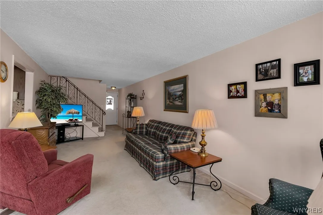 208 Harrogate, Amherst, New York 14221, Amherst, New York 14221, 3 Bedrooms Bedrooms, 8 Rooms Rooms,2 BathroomsBathrooms,Residential,For Sale,208 Harrogate, Amherst, New York 14221,0,B1662656