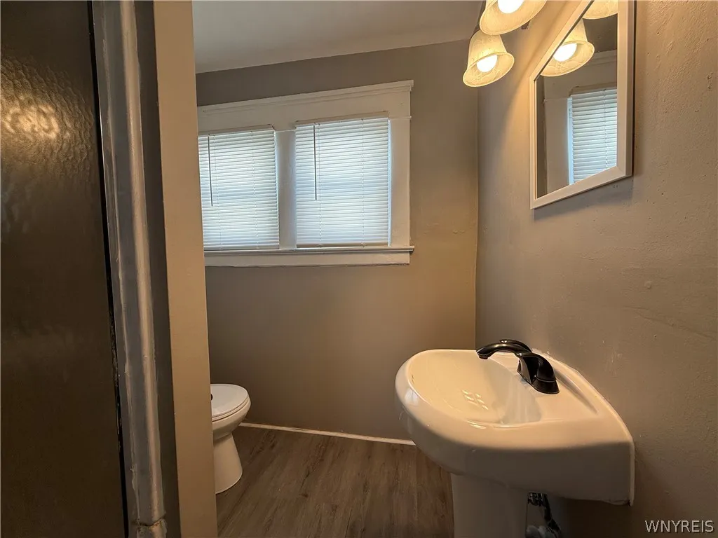 187 Condon Avenue, Buffalo, New York 14207, Buffalo, New York 14207, 3 Bedrooms Bedrooms, 6 Rooms Rooms,1 BathroomBathrooms,Residential,For Sale,187 Condon Avenue, Buffalo, New York 14207,0,B1664412
