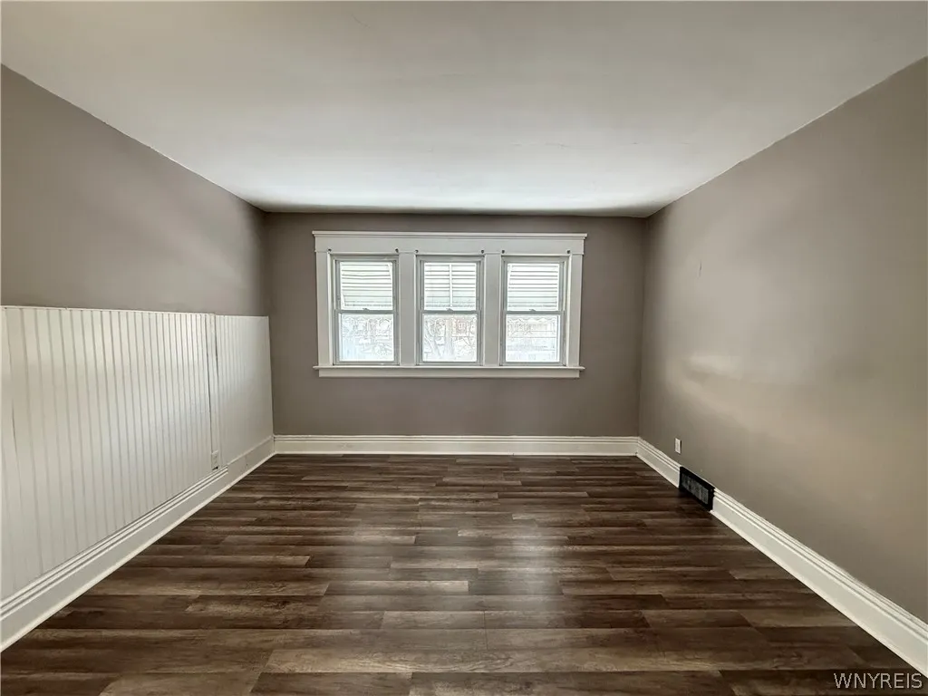 187 Condon Avenue, Buffalo, New York 14207, Buffalo, New York 14207, 3 Bedrooms Bedrooms, 6 Rooms Rooms,1 BathroomBathrooms,Residential,For Sale,187 Condon Avenue, Buffalo, New York 14207,0,B1664412