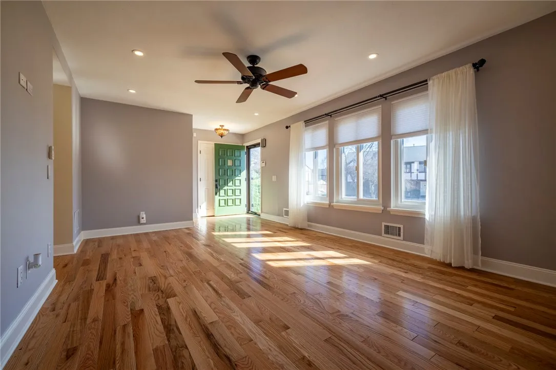 169 New Wickham Drive, Penfield, New York 14526, Penfield, New York 14526, 3 Bedrooms Bedrooms, 6 Rooms Rooms,2 BathroomsBathrooms,Residential,Closed,169 New Wickham Drive, Penfield, New York 14526,0,R1664169