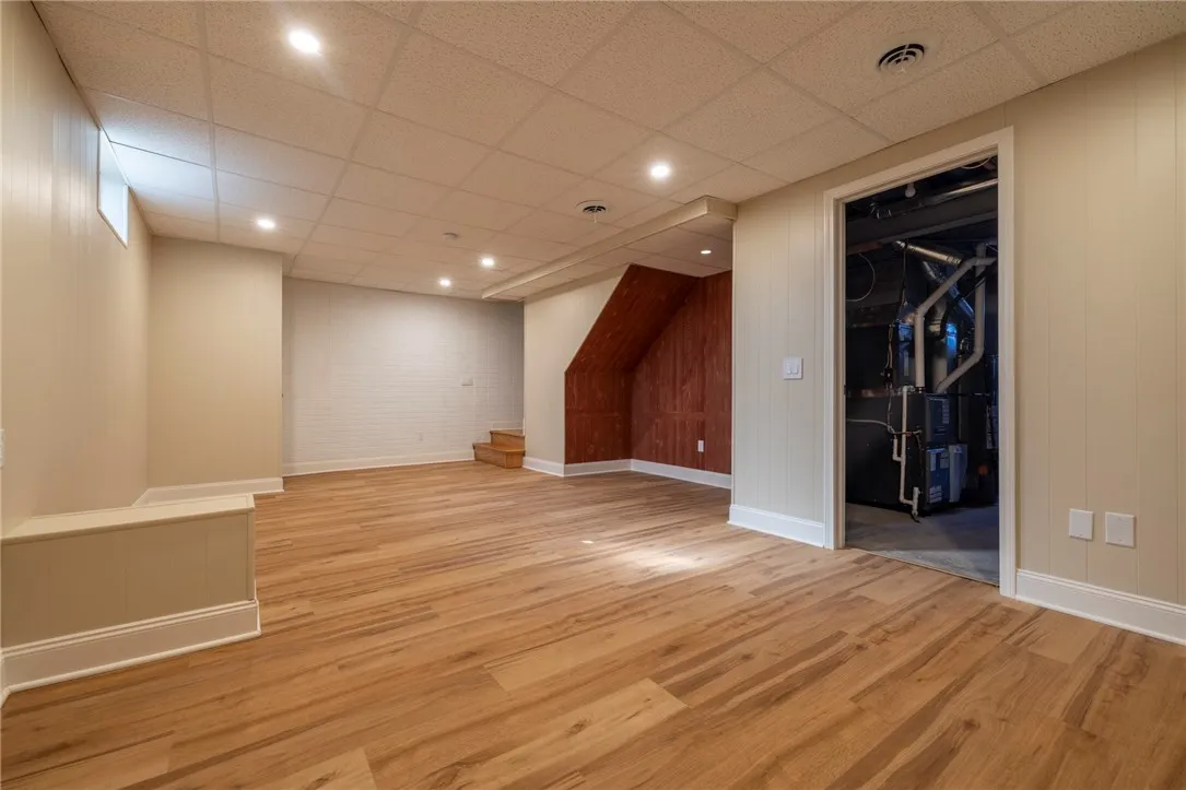 169 New Wickham Drive, Penfield, New York 14526, Penfield, New York 14526, 3 Bedrooms Bedrooms, 6 Rooms Rooms,2 BathroomsBathrooms,Residential,Closed,169 New Wickham Drive, Penfield, New York 14526,0,R1664169