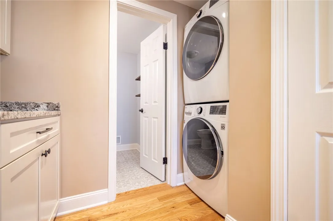 169 New Wickham Drive, Penfield, New York 14526, Penfield, New York 14526, 3 Bedrooms Bedrooms, 6 Rooms Rooms,2 BathroomsBathrooms,Residential,Closed,169 New Wickham Drive, Penfield, New York 14526,0,R1664169