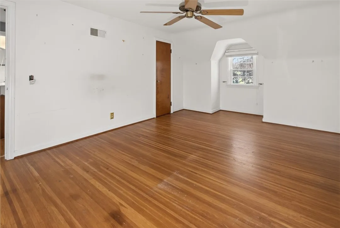 205 Thorncliffe Drive, Irondequoit, New York 14617, Irondequoit, New York 14617, 2 Bedrooms Bedrooms, 8 Rooms Rooms,2 BathroomsBathrooms,Residential,Closed,205 Thorncliffe Drive, Irondequoit, New York 14617,0,R1665007