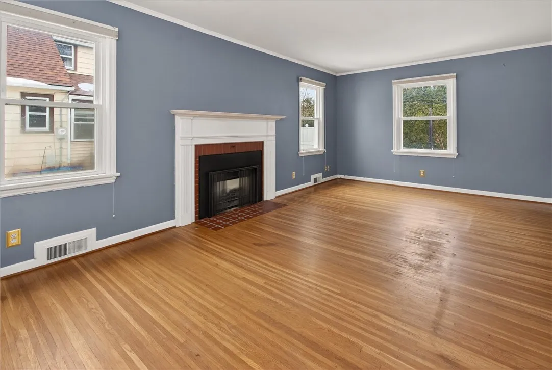 205 Thorncliffe Drive, Irondequoit, New York 14617, Irondequoit, New York 14617, 2 Bedrooms Bedrooms, 8 Rooms Rooms,2 BathroomsBathrooms,Residential,Closed,205 Thorncliffe Drive, Irondequoit, New York 14617,0,R1665007