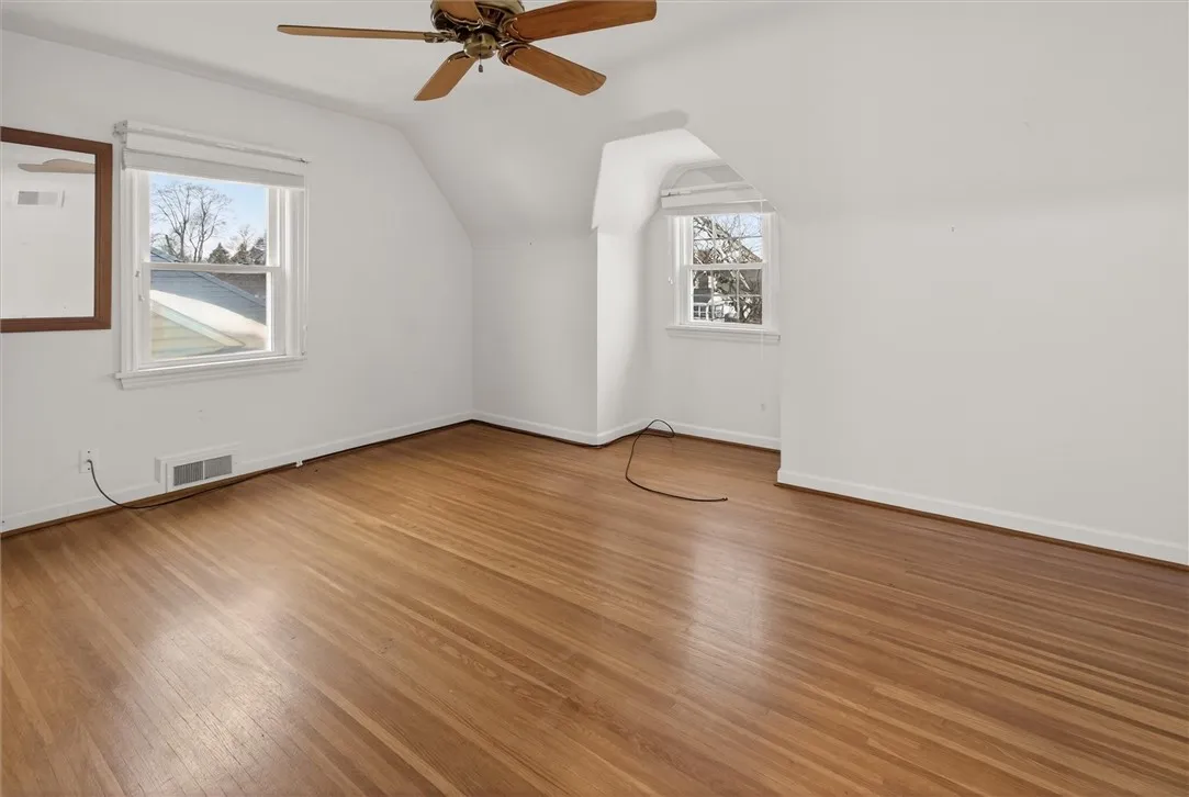 205 Thorncliffe Drive, Irondequoit, New York 14617, Irondequoit, New York 14617, 2 Bedrooms Bedrooms, 8 Rooms Rooms,2 BathroomsBathrooms,Residential,Closed,205 Thorncliffe Drive, Irondequoit, New York 14617,0,R1665007