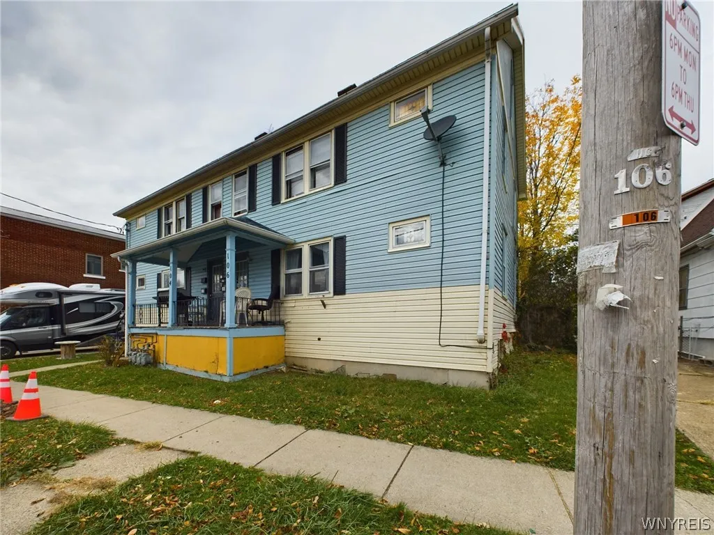 106 Esser Avenue, Buffalo, New York 14207, Buffalo, New York 14207, 4 Bedrooms Bedrooms, ,2 BathroomsBathrooms,Residential,For Sale,106 Esser Avenue, Buffalo, New York 14207,0,B1665045