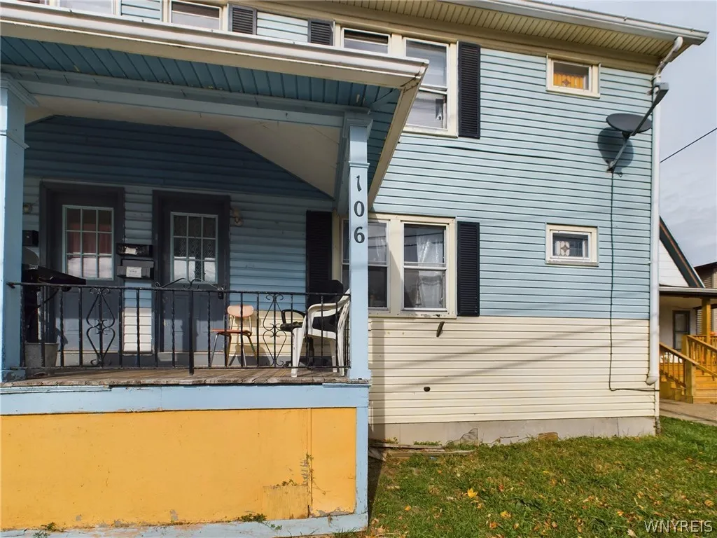 106 Esser Avenue, Buffalo, New York 14207, Buffalo, New York 14207, 4 Bedrooms Bedrooms, ,2 BathroomsBathrooms,Residential,For Sale,106 Esser Avenue, Buffalo, New York 14207,0,B1665045