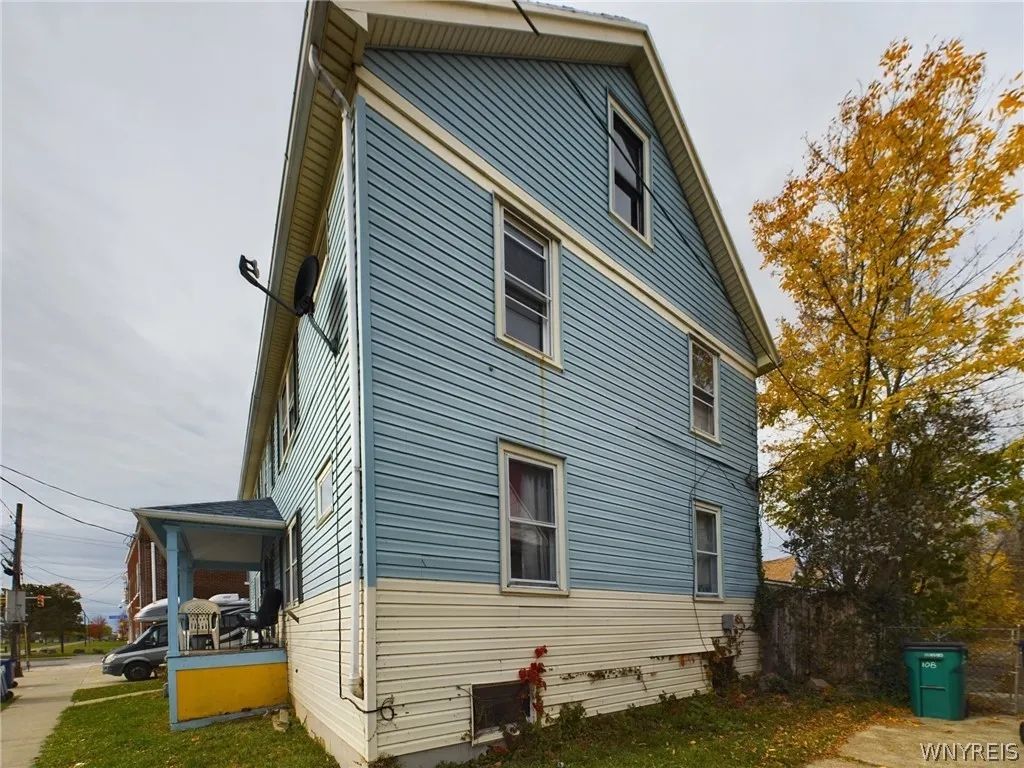 106 Esser Avenue, Buffalo, New York 14207, Buffalo, New York 14207, 4 Bedrooms Bedrooms, ,2 BathroomsBathrooms,Residential,For Sale,106 Esser Avenue, Buffalo, New York 14207,0,B1665045