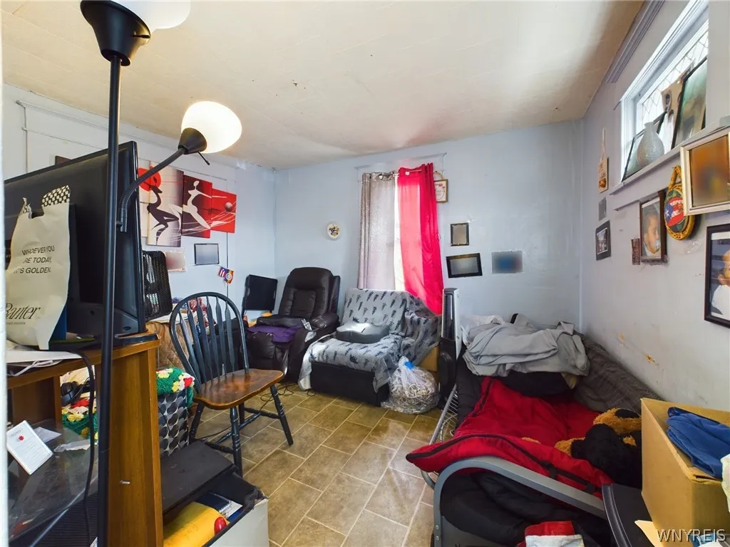 106 Esser Avenue, Buffalo, New York 14207, Buffalo, New York 14207, 4 Bedrooms Bedrooms, ,2 BathroomsBathrooms,Residential,For Sale,106 Esser Avenue, Buffalo, New York 14207,0,B1665045