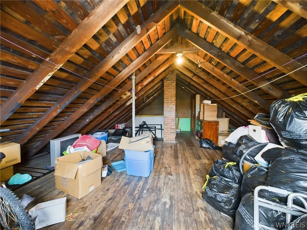 106 Esser Avenue, Buffalo, New York 14207, Buffalo, New York 14207, 4 Bedrooms Bedrooms, ,2 BathroomsBathrooms,Residential,For Sale,106 Esser Avenue, Buffalo, New York 14207,0,B1665045