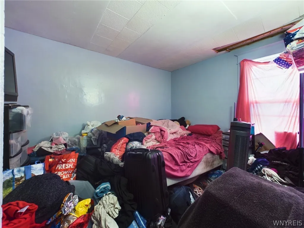 106 Esser Avenue, Buffalo, New York 14207, Buffalo, New York 14207, 4 Bedrooms Bedrooms, ,2 BathroomsBathrooms,Residential,For Sale,106 Esser Avenue, Buffalo, New York 14207,0,B1665045