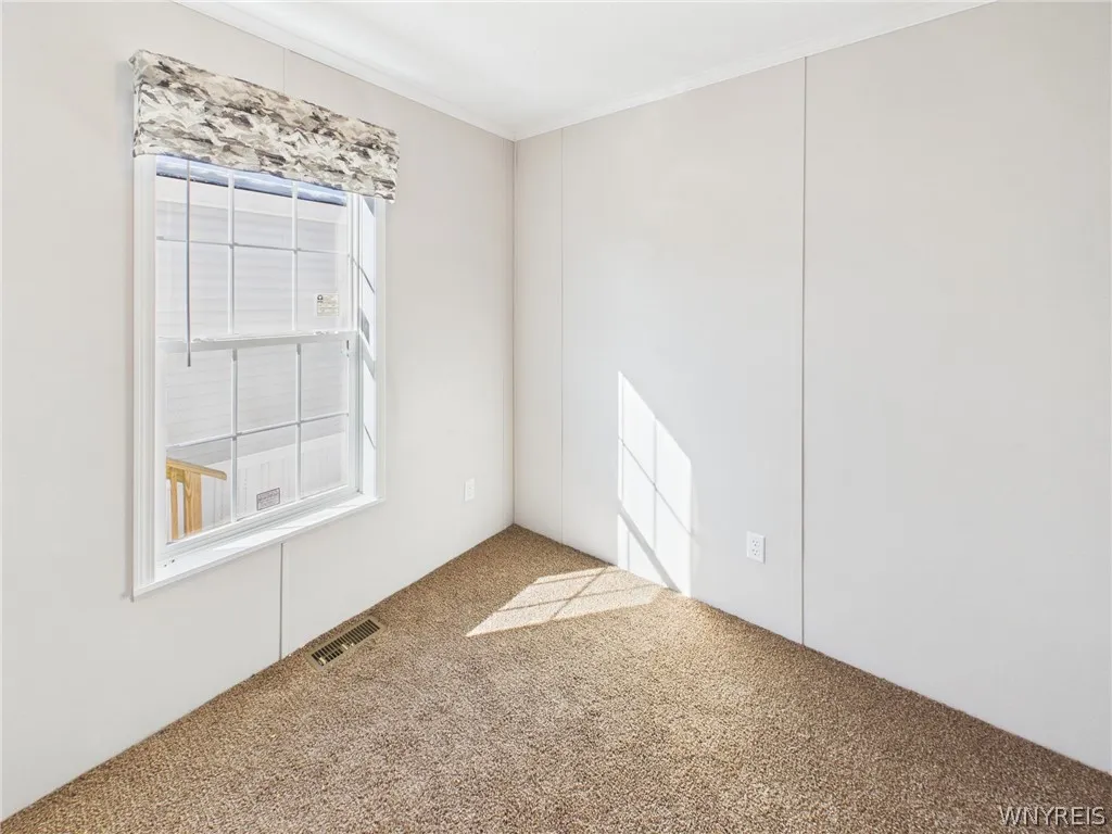 7898 Boston State Road 28, Hamburg, New York 14075, Hamburg, New York 14075, 2 Bedrooms Bedrooms, 5 Rooms Rooms,1 BathroomBathrooms,Residential,For Sale,7898 Boston State Road 28, Hamburg, New York 14075,0,B1665082