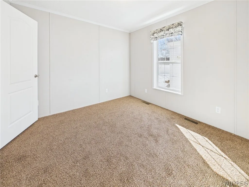 7898 Boston State Road 28, Hamburg, New York 14075, Hamburg, New York 14075, 2 Bedrooms Bedrooms, 5 Rooms Rooms,1 BathroomBathrooms,Residential,For Sale,7898 Boston State Road 28, Hamburg, New York 14075,0,B1665082