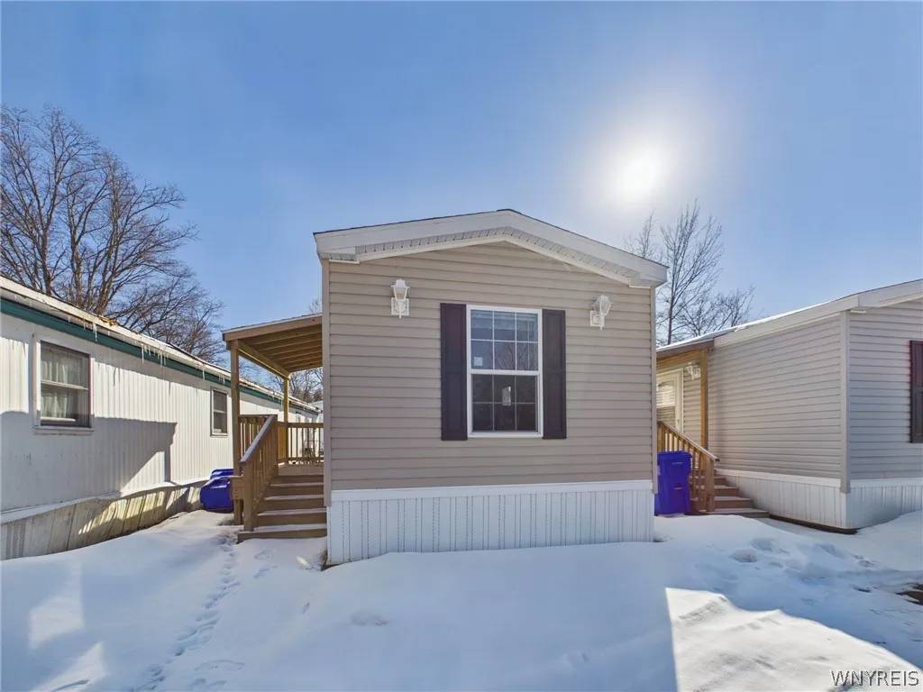 7898 Boston State Road 28, Hamburg, New York 14075, Hamburg, New York 14075, 2 Bedrooms Bedrooms, 5 Rooms Rooms,1 BathroomBathrooms,Residential,For Sale,7898 Boston State Road 28, Hamburg, New York 14075,0,B1665082