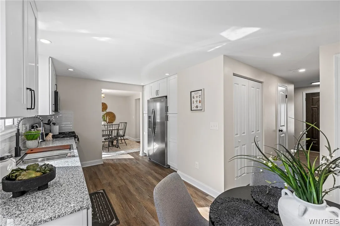 3925 Sharondale Drive, Hamburg, New York 14075, Hamburg, New York 14075, 4 Bedrooms Bedrooms, 9 Rooms Rooms,1 BathroomBathrooms,Residential,For Sale,3925 Sharondale Drive, Hamburg, New York 14075,0,B1665123
