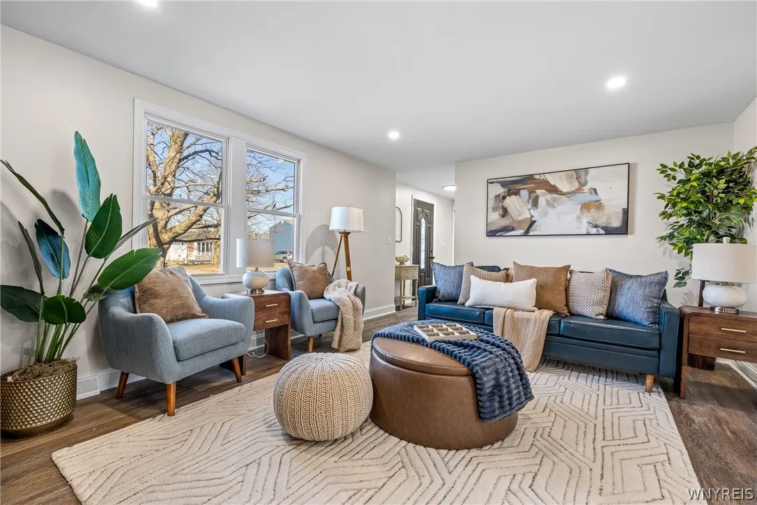 3925 Sharondale Drive, Hamburg, New York 14075, Hamburg, New York 14075, 4 Bedrooms Bedrooms, 9 Rooms Rooms,1 BathroomBathrooms,Residential,For Sale,3925 Sharondale Drive, Hamburg, New York 14075,0,B1665123