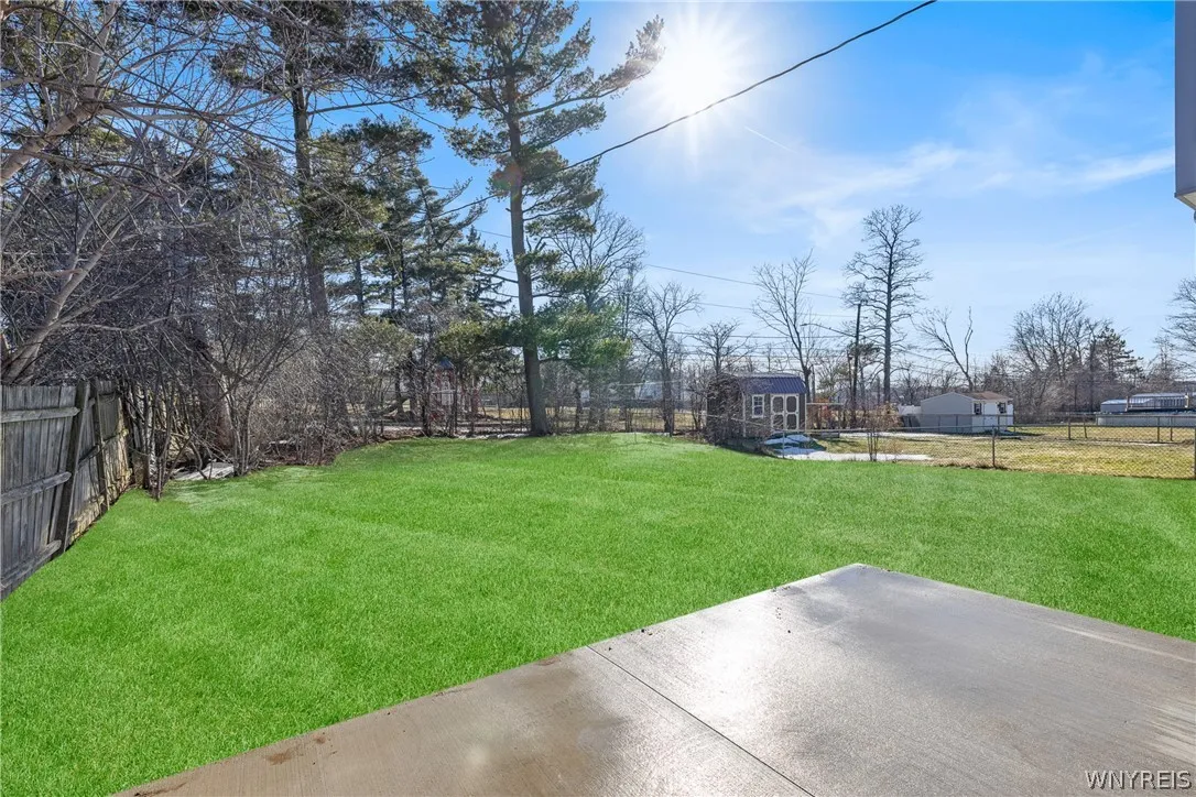 3925 Sharondale Drive, Hamburg, New York 14075, Hamburg, New York 14075, 4 Bedrooms Bedrooms, 9 Rooms Rooms,1 BathroomBathrooms,Residential,For Sale,3925 Sharondale Drive, Hamburg, New York 14075,0,B1665123