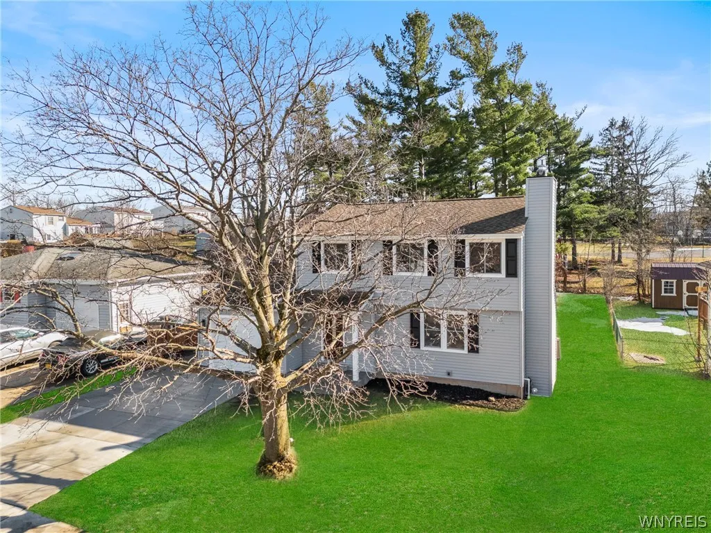 3925 Sharondale Drive, Hamburg, New York 14075, Hamburg, New York 14075, 4 Bedrooms Bedrooms, 9 Rooms Rooms,1 BathroomBathrooms,Residential,For Sale,3925 Sharondale Drive, Hamburg, New York 14075,0,B1665123