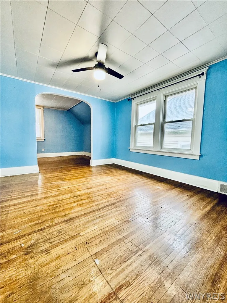 354 Shepard Avenue 2, Tonawanda, New York 14217, Tonawanda, New York 14217, 2 Bedrooms Bedrooms, 5 Rooms Rooms,1 BathroomBathrooms,Residential Lease,Closed,354 Shepard Avenue 2, Tonawanda, New York 14217,0,B1665137