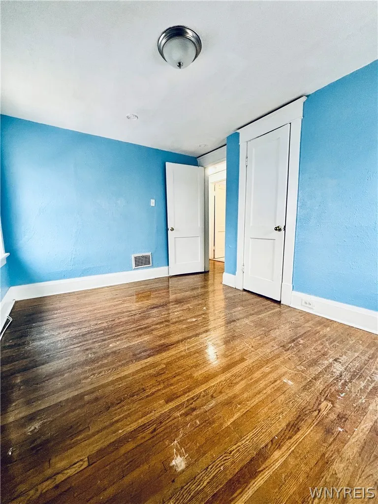 354 Shepard Avenue 2, Tonawanda, New York 14217, Tonawanda, New York 14217, 2 Bedrooms Bedrooms, 5 Rooms Rooms,1 BathroomBathrooms,Residential Lease,Closed,354 Shepard Avenue 2, Tonawanda, New York 14217,0,B1665137