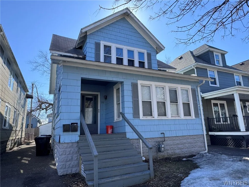 55 Parkwood Avenue Lower, Tonawanda, New York 1421, Tonawanda, New York 14217, 2 Bedrooms Bedrooms, 8 Rooms Rooms,1 BathroomBathrooms,Residential Lease,For Rent,55 Parkwood Avenue Lower, Tonawanda, New York 1421,0,B1665119