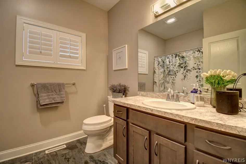 45 Nicole Court, Amherst, New York 14051, Amherst, New York 14051, 3 Bedrooms Bedrooms, 8 Rooms Rooms,3 BathroomsBathrooms,Residential,For Sale,45 Nicole Court, Amherst, New York 14051,0,B1665221