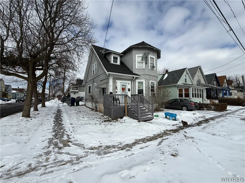32 Wyandotte Avenue, Buffalo, New York 14207, Buffalo, New York 14207, 4 Bedrooms Bedrooms, 7 Rooms Rooms,2 BathroomsBathrooms,Residential,For Sale,32 Wyandotte Avenue, Buffalo, New York 14207,0,B1664094