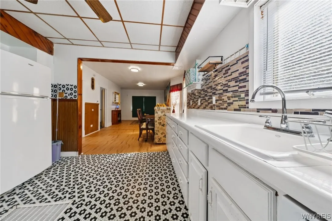 20 Deer Street, Buffalo, New York 14207, Buffalo, New York 14207, 5 Bedrooms Bedrooms, 6 Rooms Rooms,1 BathroomBathrooms,Residential,For Sale,20 Deer Street, Buffalo, New York 14207,0,B1665438